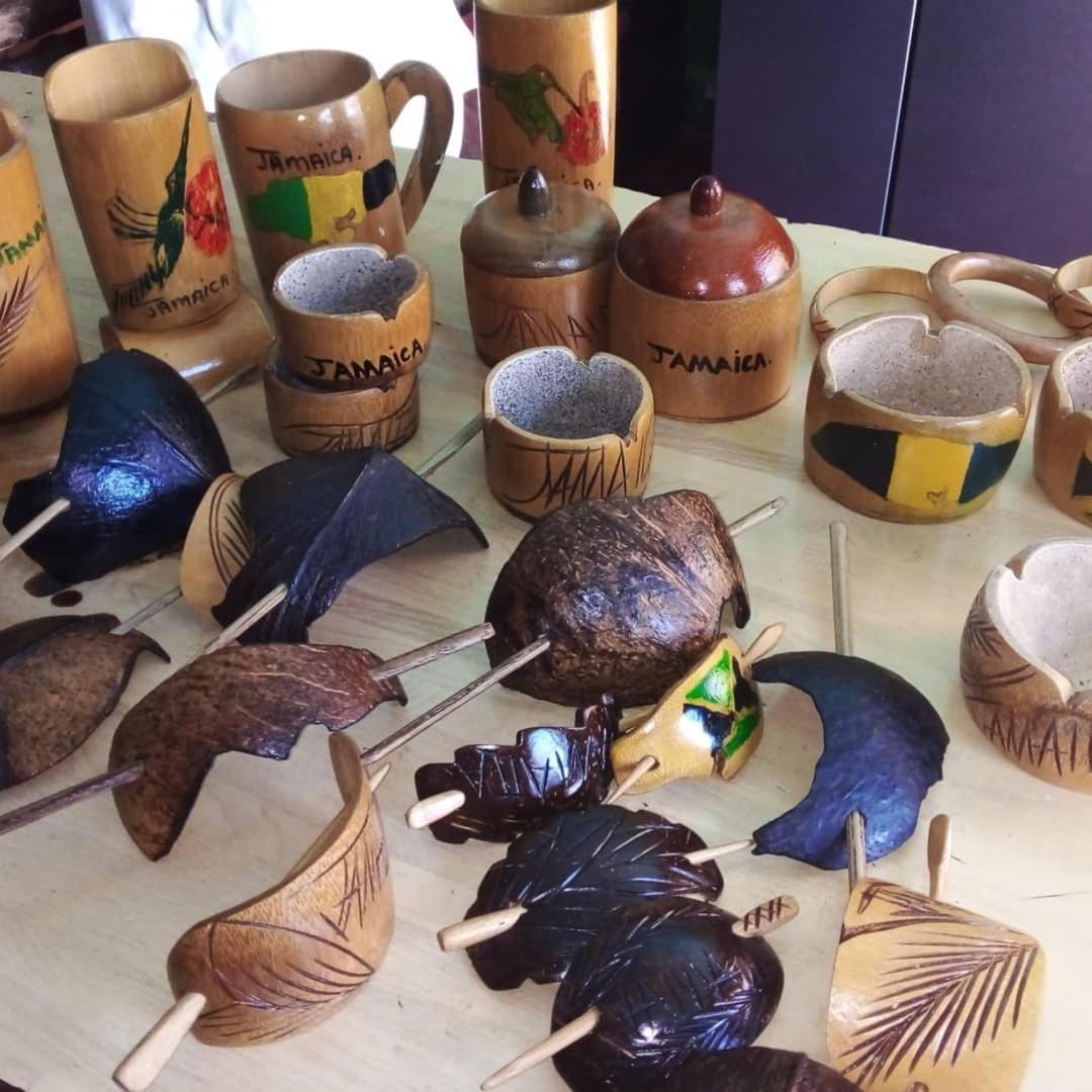 Nine Miles Cultural Hangouts And Tours Stepney Rum bild